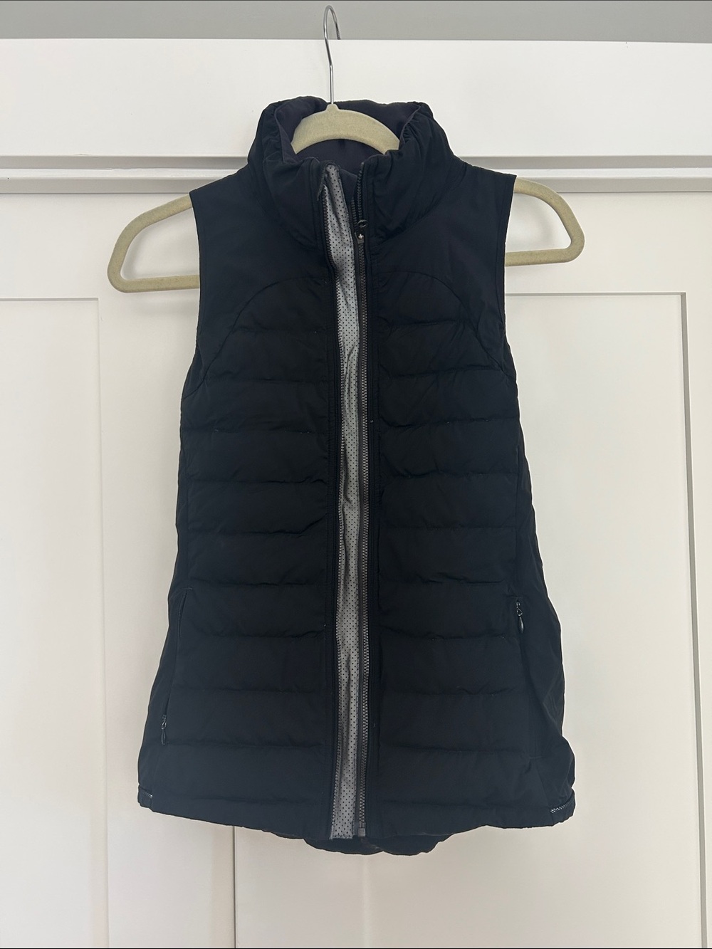 Lululemon Women’s Black Quilted Puffer Vest